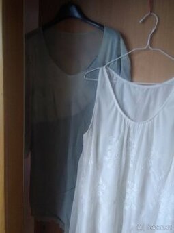 Nádherná tunika z Ateliéru Donát a krajkovy top