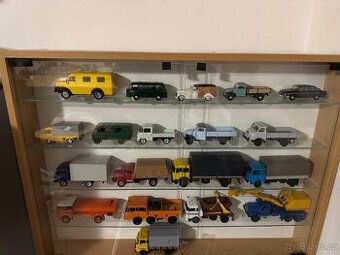 Modely aut 1:43 a 1:72