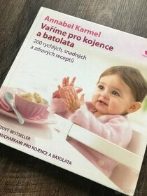knížka vaříme pro kojence a batolata