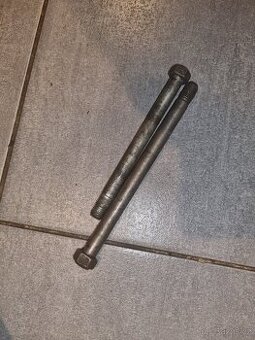 Štefty, svorníky, osa kola babetta