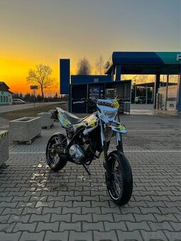 Yamaha wr 125 x (moznost rozumne slevy)