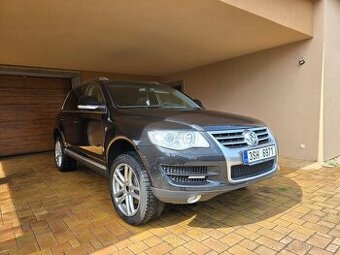 TOUAREG 3,0 TDI 176 kW Výbava INDIVIDUAL
