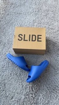 adidas Yeezy Slide Azure