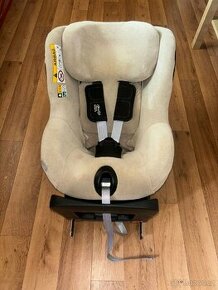 Otočná autosedačka Britax Romer 0 - 18 kg s isofixem.