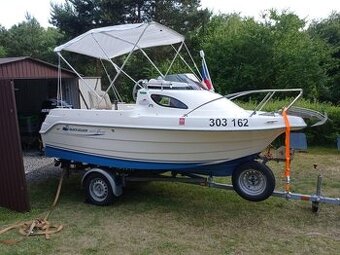 Prodám motorový člun Quicksilver Flamingo 420