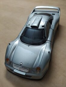 Model v měřítku 1:24 Mercedes Benz CLK GT-R - Maisto. - 1