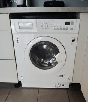 Vestavná pračka Electrolux 7kg / 1400 otáček, k zabudování - 1