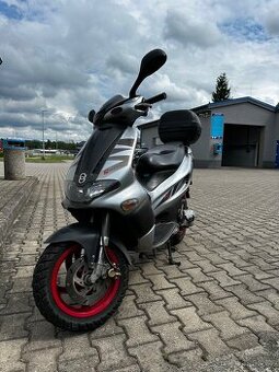 Skútr Gilera Runner 50SP