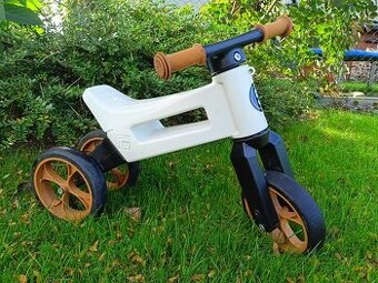 Bílé odrážedlo funny wheels+ přilba + 3 měsíční záruka