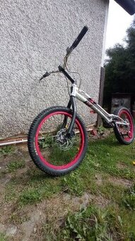Trialove kolo Monty