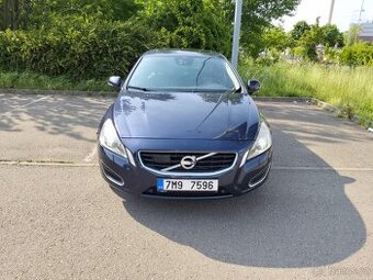 Volvo V60 2.4 D5 r.v. 2012 158kw.
