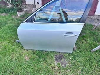 Prodám přední a zadní dveře bmw e61
