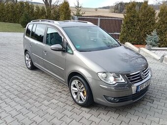 Vw Touran 1.4 TSi Highline R17