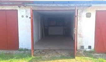 Garáž u Pileťáku, Hradec Králové