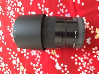 Sony E 55–210mm f/4.5–6.3 OSS (Optical SteadyShot)