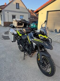 Benelli TRK 702X, 6/24, záruka, 35 kW