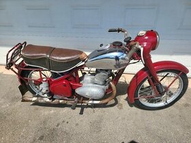 Prodám Jawa 11/250 pérak s TP