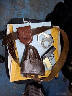 SNB - opasek, pouta,pouzdra,stavěcí terč atd. - 1