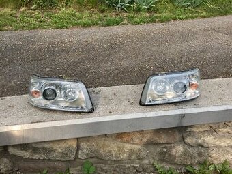 Přední světla T5