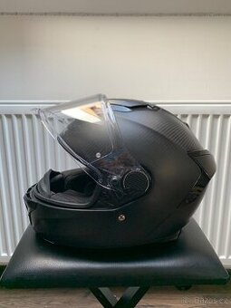 SHARK SPARTAN GT CARBON - helma na motorku - 1