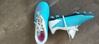 Zánovní kopačky NIKE vel.33