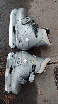 Lední rostoucí brusle 29-32