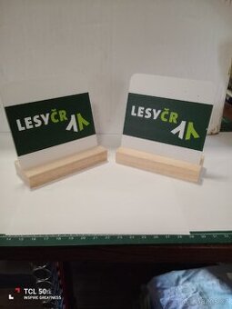 Image stojánek na stůl s logem LČR nebo Lesy SR