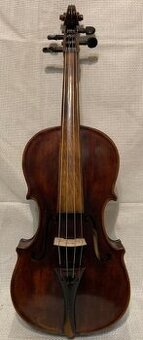 Replika barokní violy s širokými luby
