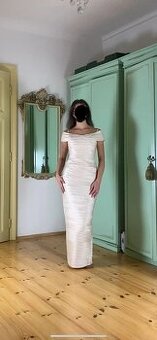 Nové společenské dlouhé hedvábné úzké minimalistické šaty