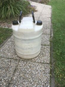 Prodam kanystr 40l