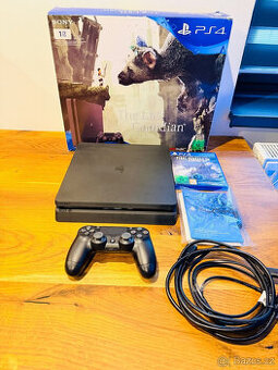 Sony Playstation 4 PS4 500GB + hra