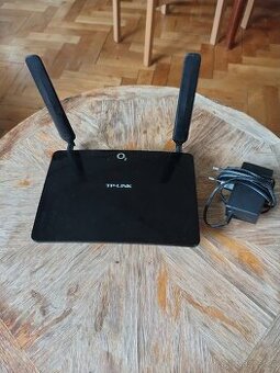 Router TP Link mr200