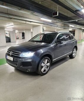 VW Touareg 3.0tdi 180KW rv2013 NA SERVIS