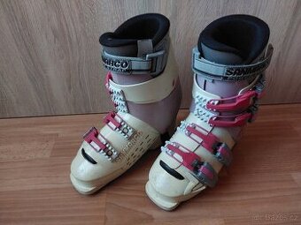Lyžařské boty - lyžáky