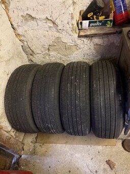 Prodám pneu