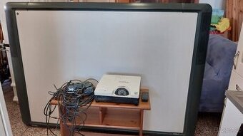 Aktivní tabule Promethean s projektorem - ActivBoard