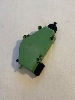 Motorek centrálního zamykání dveří L=P VW Transporter T4