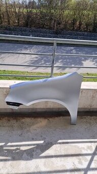 Levy přední blatnik