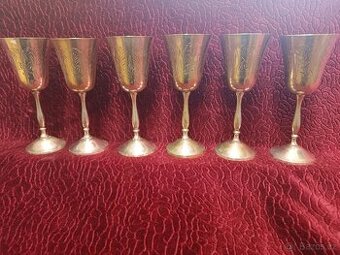 Sada větších číší-16cm