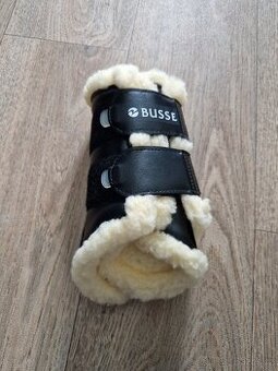 Věci pro kone a jezdce kus 300,-