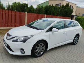 Toyota Avensis 2.2 D 4-D 110kW Limited Edice