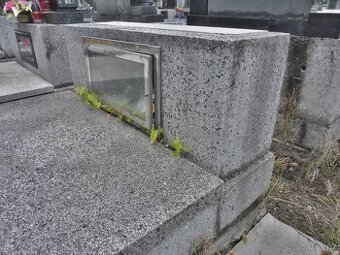 Prodám čelní desku hrobu.