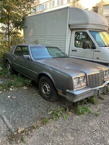 Buick Riviera V8 5.5  před renovací
