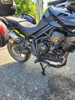 Triumph Tiger 800 XC cestovný paket, ABS