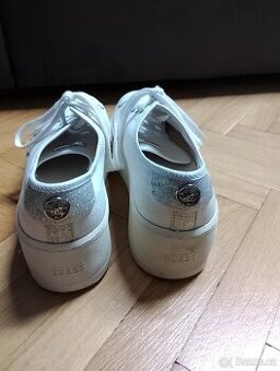 Tenisky GUESS vel. 41