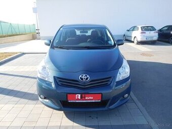 Toyota VERSO 2.0 D-4D, 93 kW, Aut. Klima, 7. Míst