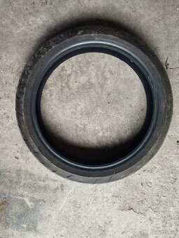 Pneu 120/70 ZR17