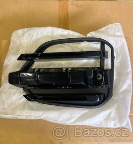 BMW X3 G01 pravá mřížka nárazníku