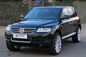 Volkswagen Touareg 3.0 TDI V6 / KAMERA / TAŽNÉ