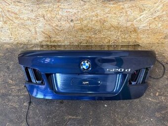 VÍKO KUFRU BMW F10 IMPERIALBLAU BRILLANTEEFEKT
